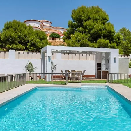 Drago - Plusholidays Willa Calpe